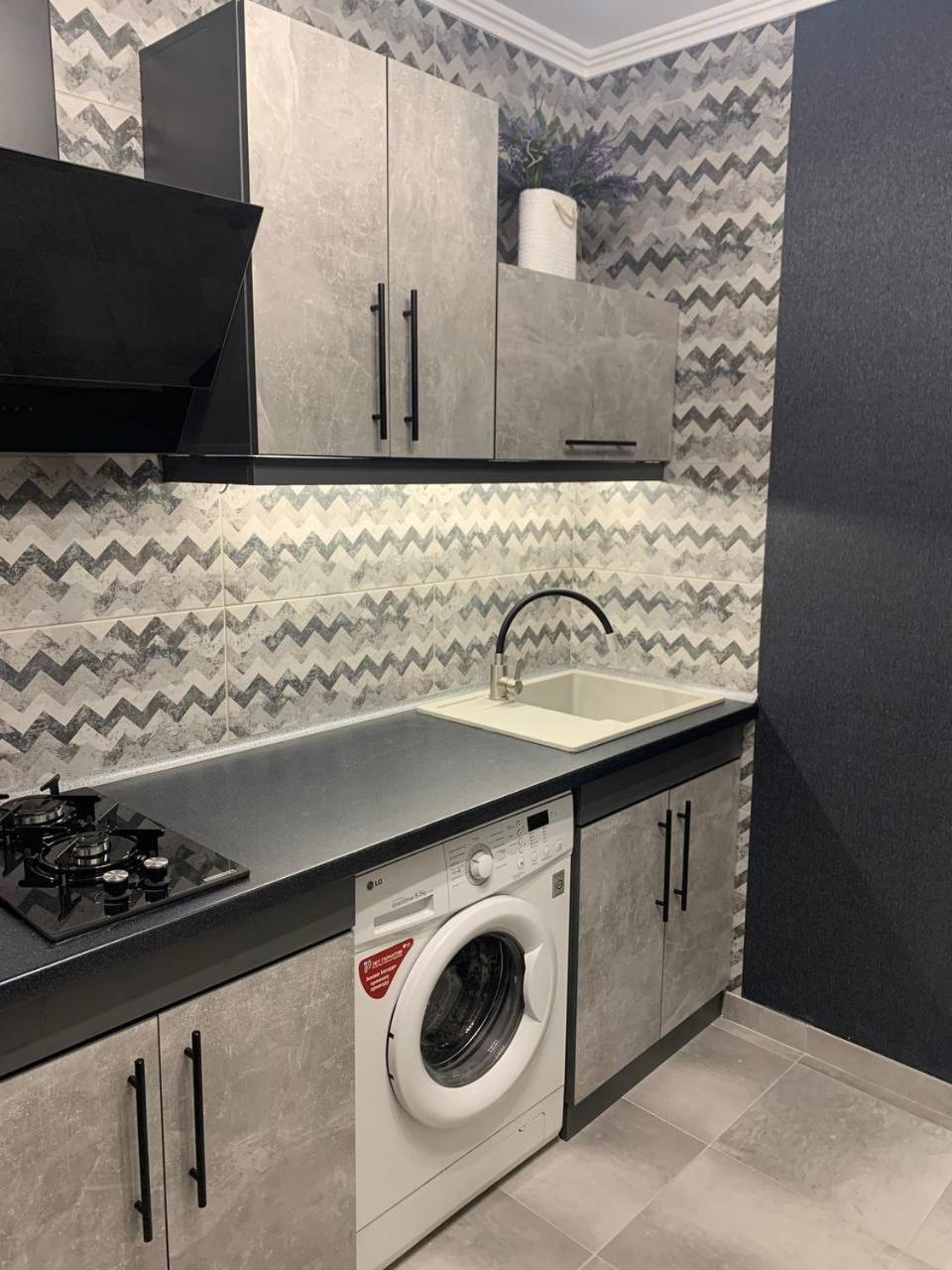 Lavanda Central Apartments Odessa Ngoại thất bức ảnh
